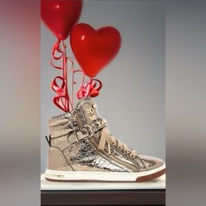 Michael Kors Glam 7 NWOB Host Pick🎉